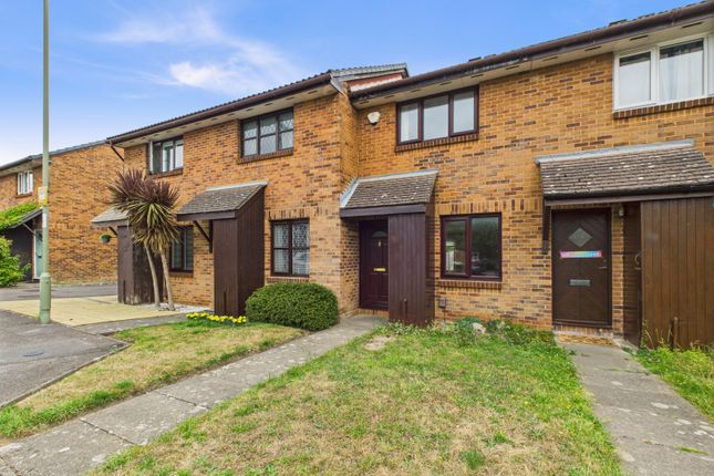 Woodrush Crescent, Locks Heath... 2 bed terraced house for sale