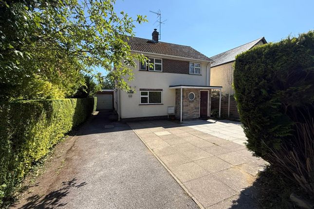 Fleet Road, Hampshire GU14 4 bed detached house for sale