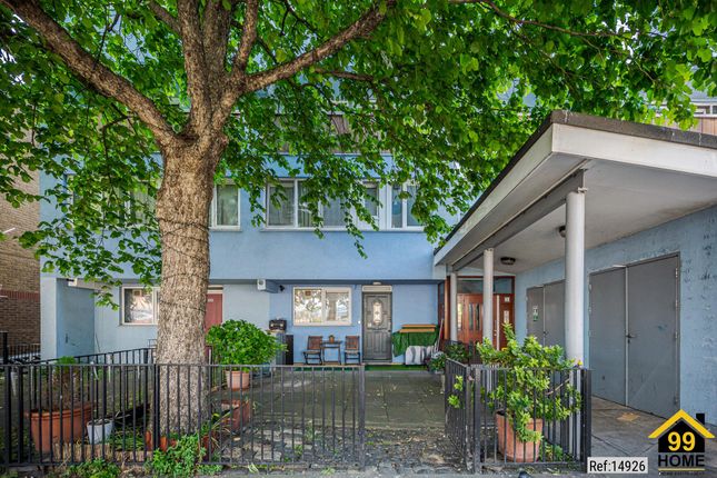 Battersea Park Road, London, SW8 4 bed ground floor maisonette for sale