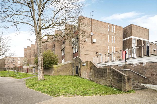 Palace Road, London, SW2 3 bed maisonette for sale