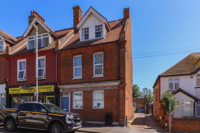 5 bedroom end of terrace house for sale