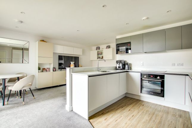 24 Waterford Road, Highcliffe... 2 bed ground floor flat for sale