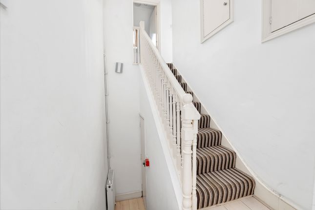 Wolfington Road, SE27 1 bed flat for sale