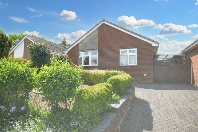 Heath Gardens, Stone 2 bed detached bungalow for sale