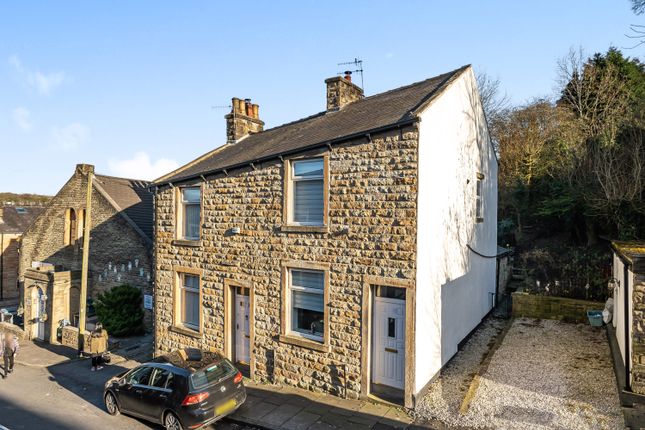 2 bedroom semi-detached house for sale