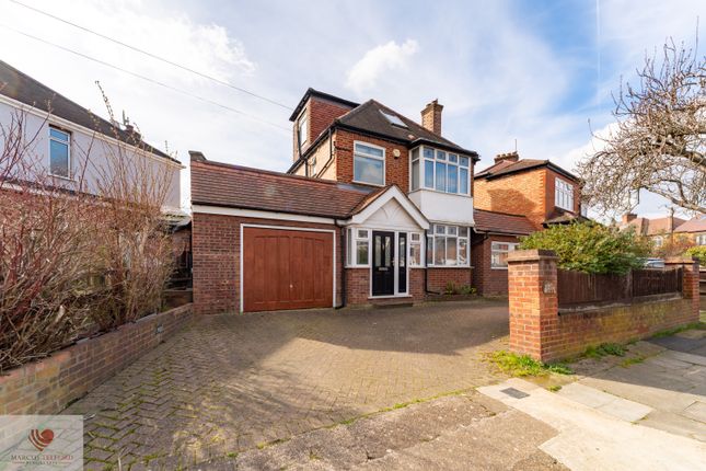 Albury Avenue, Isleworth TW7 4 bed detached house for sale