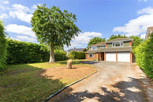 The Avenue, Dunstable, Bedfordshire, LU6 5 bed detached house for sale