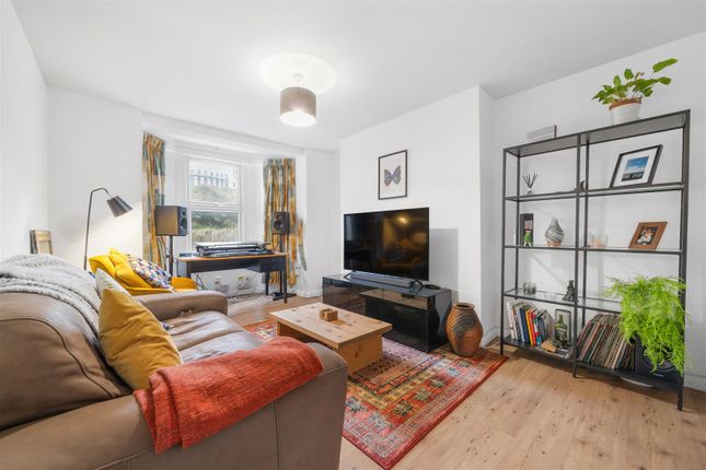 Auckland Hill, West Norwood, SE27 9PG 2 bed maisonette for sale