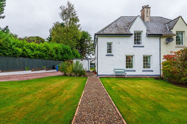 3 bed semi-detached house