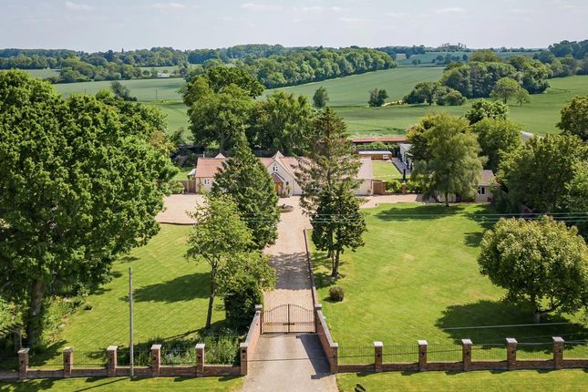 6 bed detached house