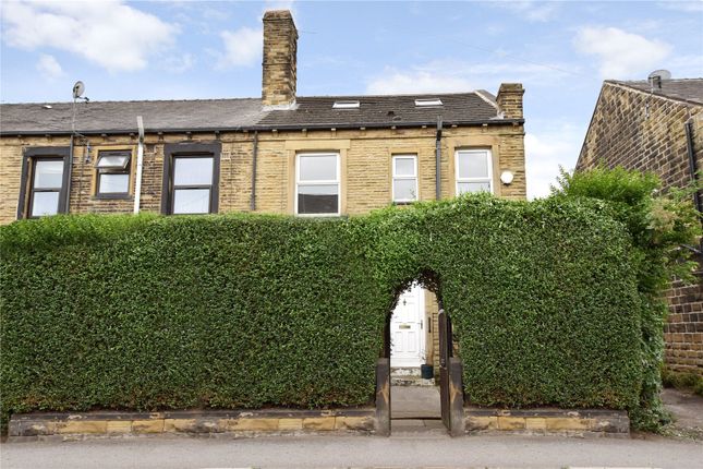 Fountain Street, Morley, Leeds 2 bed terraced house for sale