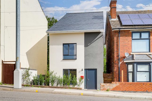 Carlton Hill, Carlton NG4 3 bed detached house for sale