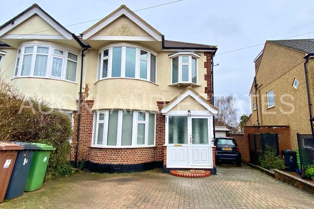 Allandale Crescent, Potters Bar EN6 3 bed semi