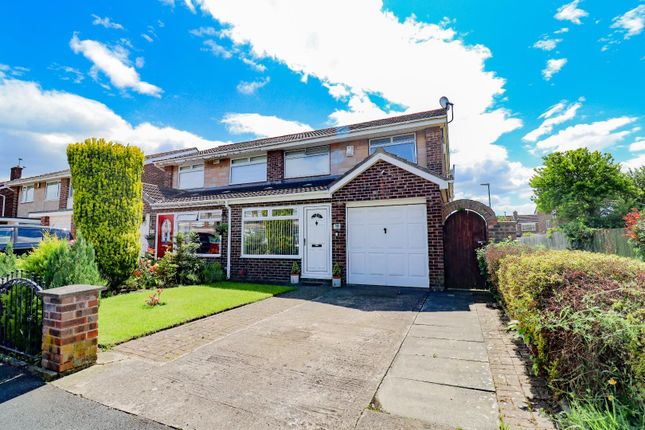Chadderton Drive, Stainsby HIll... 3 bed semi