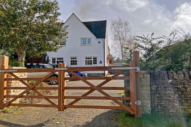 4 bed semi-detached house