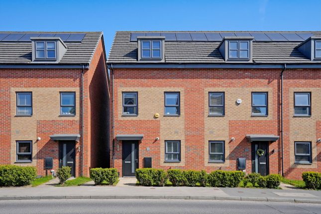 Highfield Lane, Rotherham S60 3 bed townhouse for sale