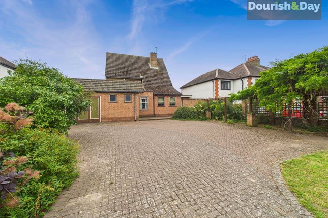 Eccleshall Road, Stafford ST16 4 bed detached house for sale