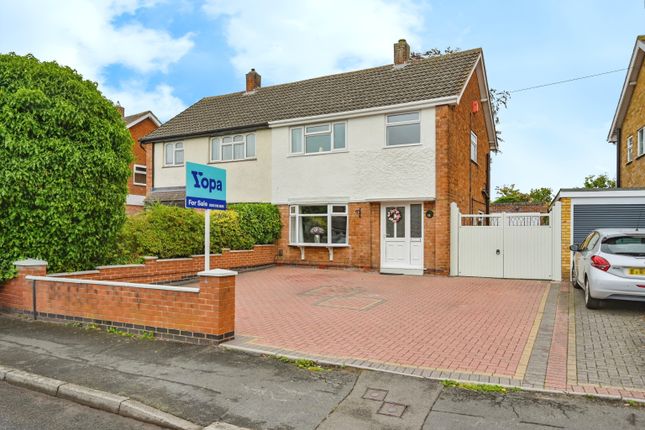 3 bedroom semi-detached house for sale