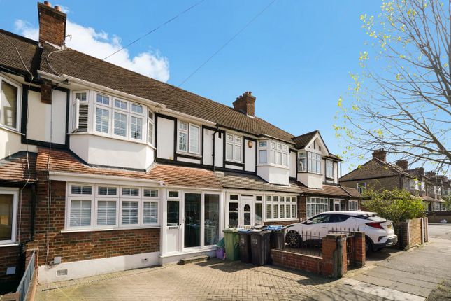 Chestnut Grove, Mitcham, CR4 3 bed terraced house for sale