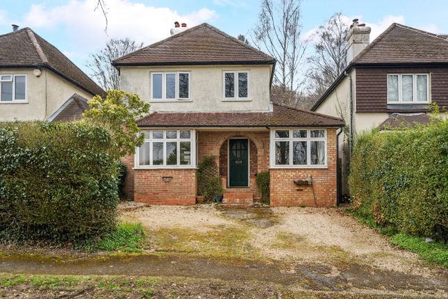 Fir Tree Avenue, Haslemere, Surrey, GU27 3 bed detached house for sale