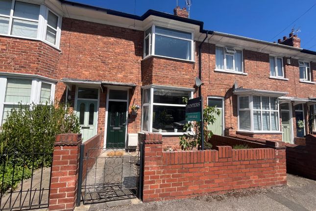 Main Avenue, York, YO31 0RT 2 bed terraced house for sale