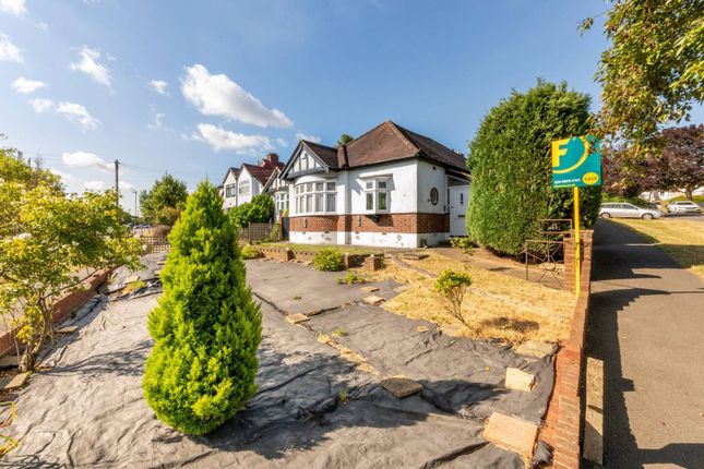 Elmbridge Avenue, Berrylands... 2 bed bungalow for sale