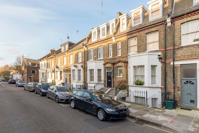 3 bedroom flat for sale