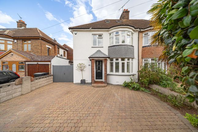 Milton Hall Road, Gravesend DA12 5 bed semi