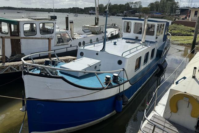 2 bedroom houseboat for sale
