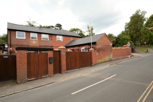 Silver Hill, Chalfont St. Giles... 3 bed barn conversion for sale