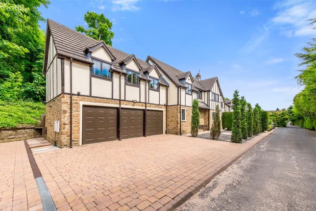 Woodlands Close, Apperley Bridge BD10 5 bed detached house for sale