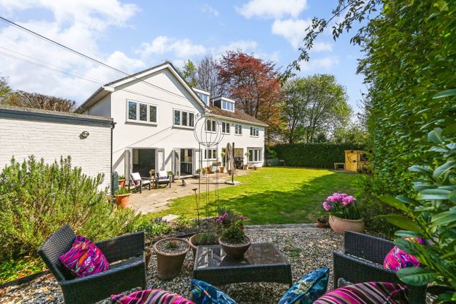 6 bedroom detached house for sale
