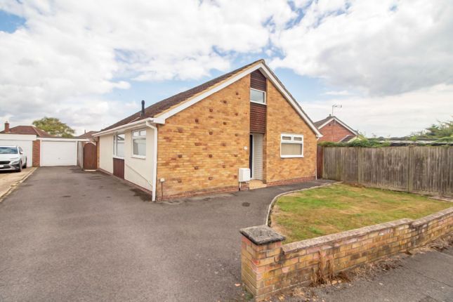 Verbena Crescent, Waterlooville, PO8 9DD 3 bed detached bungalow for sale