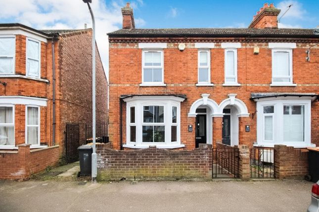 Grosvenor Street, Bedford 2 bed end of terrace house for sale