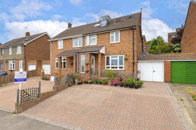 5 bedroom semi-detached house for sale