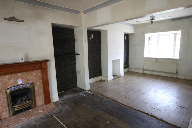 Cromwell Crescent, Pontefract 3 bed semi