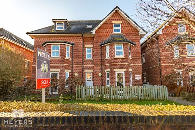 Lowther Road, Charminster, BH8 2 bed apartment for sale