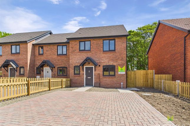 Stones Wharf, Weston Rhyn, Oswestry 3 bed end of terrace house for sale