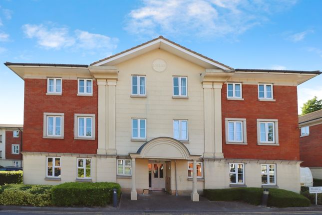 1 bedroom ground floor flat for sale