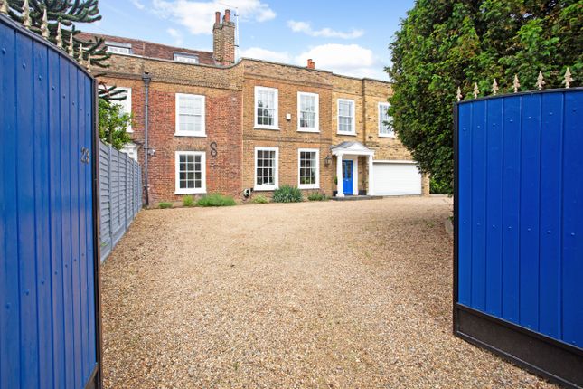 5 bed semi-detached house