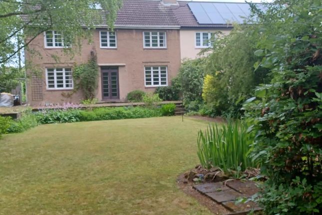 3 bed semi-detached house