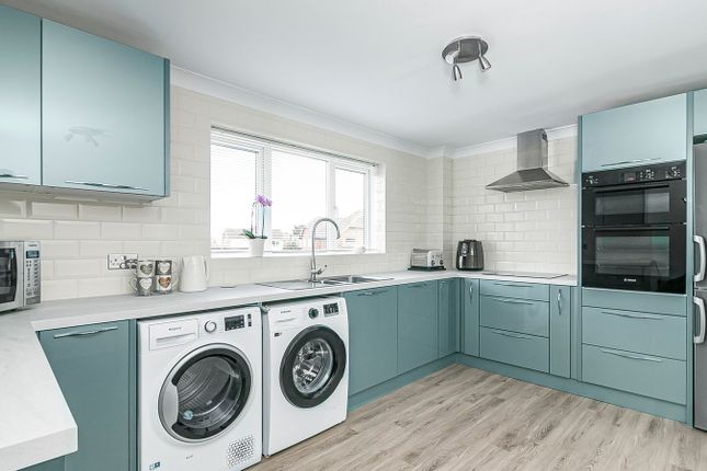 2 bedroom maisonette for sale