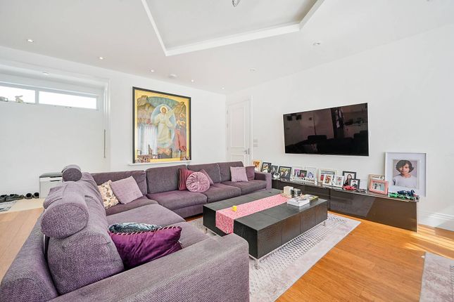 5 bed property