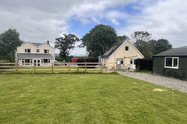 Felinfach, Lampeter 4 bed property with land for sale