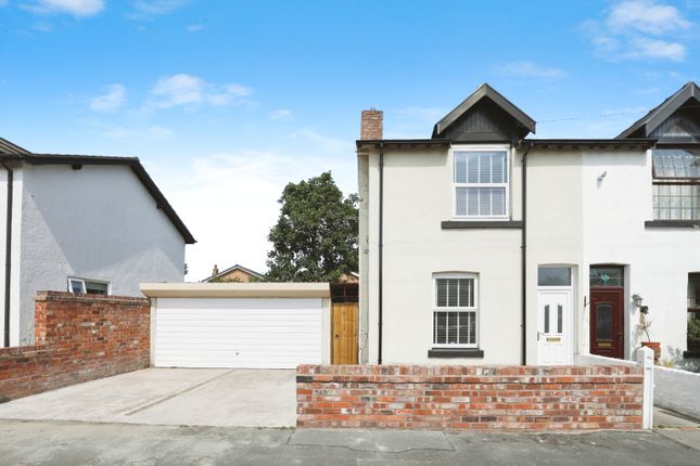 2 bedroom semi-detached house for sale