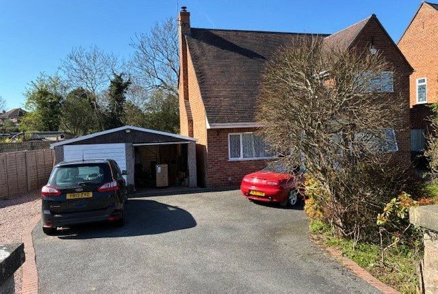 3 bed detached house