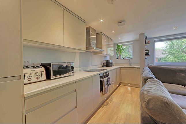 Ray Park Avenue, Maidenhead, SL6 1 bed apartment for sale
