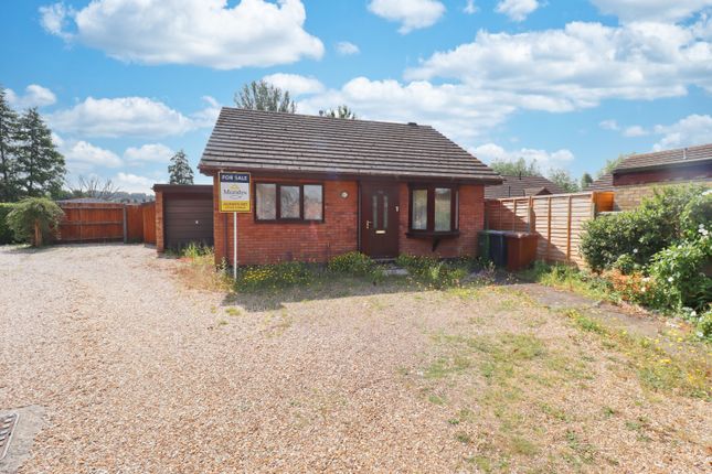 2 bedroom detached bungalow for sale