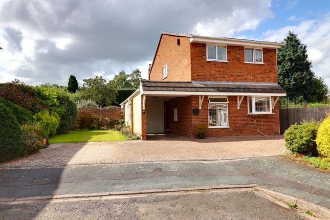 Hill Rise, Stafford ST18 3 bed detached house for sale