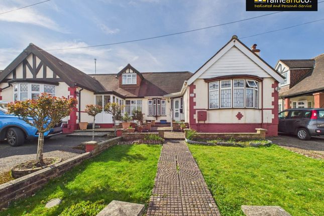 Ladbrooke Drive, Potters Bar 2 bed bungalow for sale